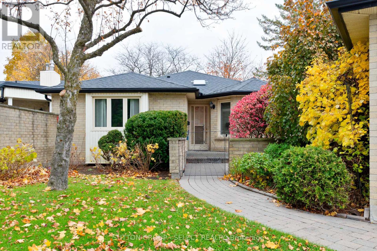 28 - 163 Pine Valley Drive, London South, Ontario  N6J 4R4 - Photo 3 - X12516114