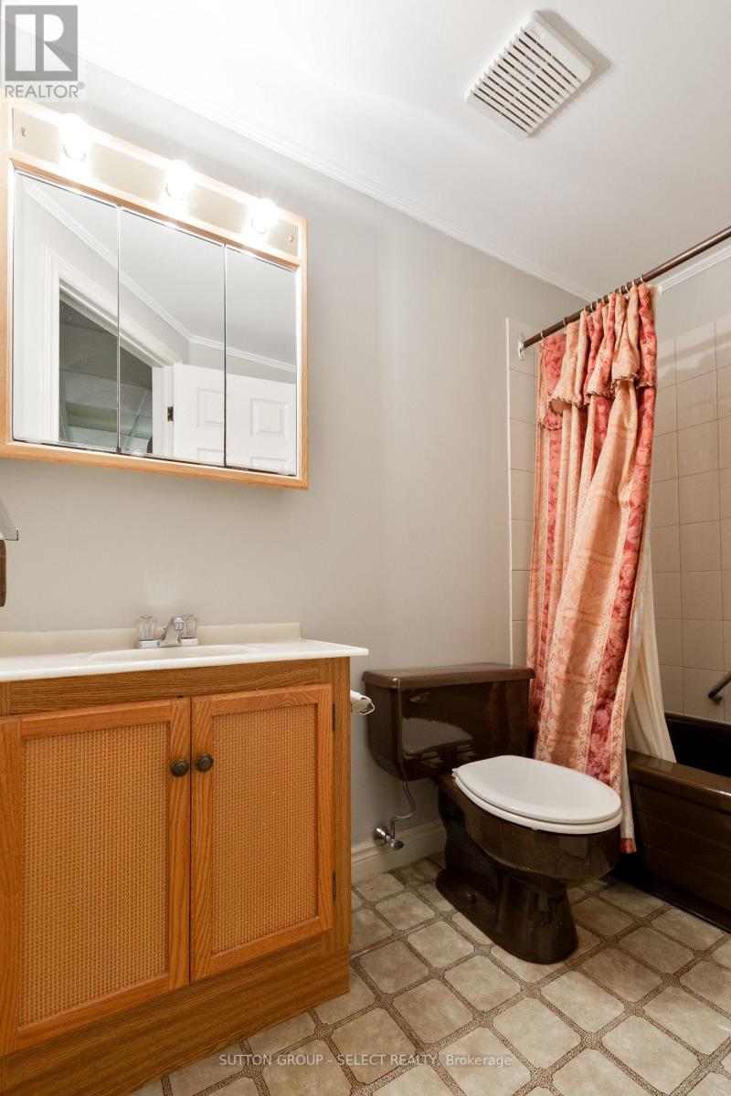 28 - 163 Pine Valley Drive, London South, Ontario  N6J 4R4 - Photo 34 - X12516114