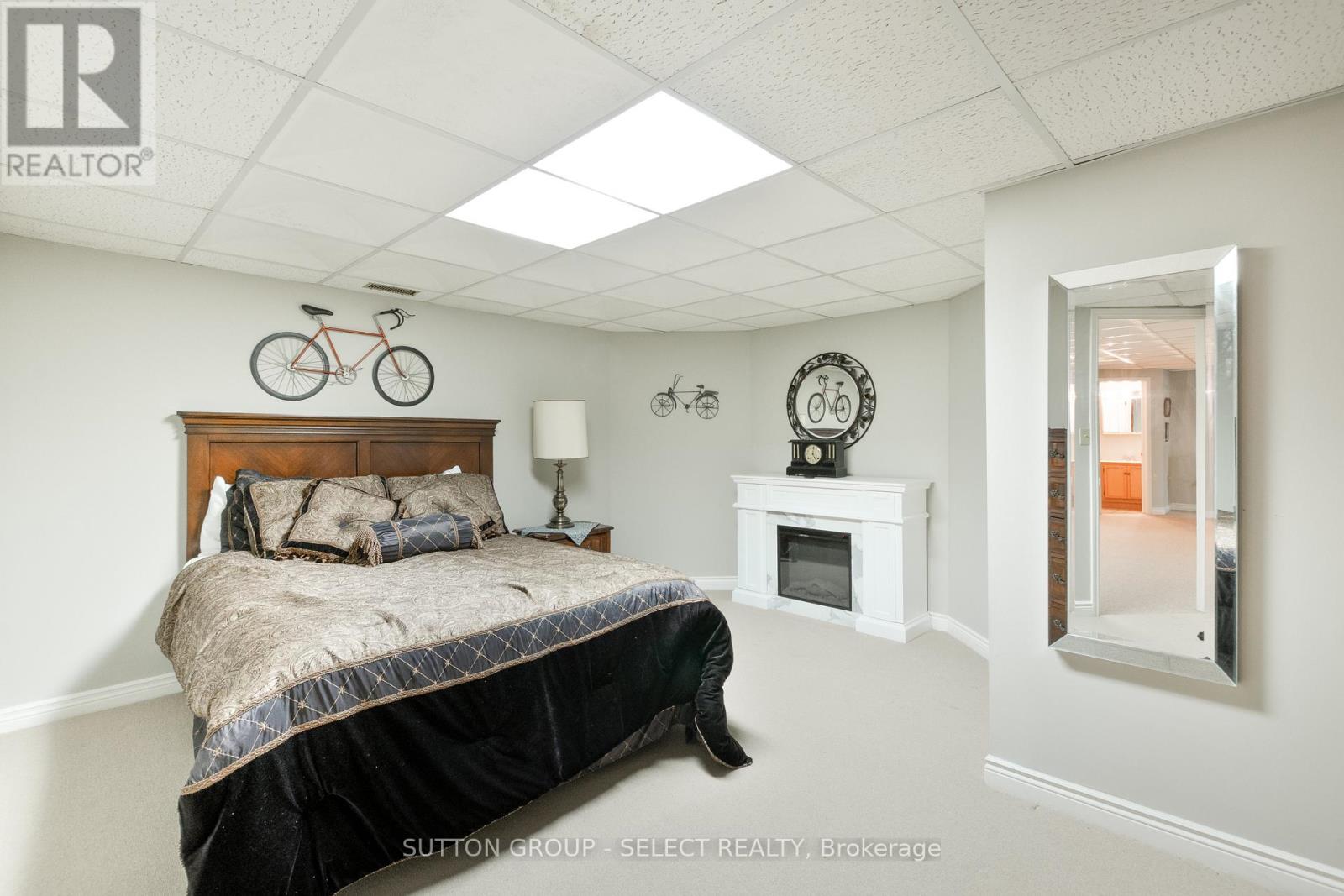 28 - 163 Pine Valley Drive, London South, Ontario  N6J 4R4 - Photo 38 - X12516114