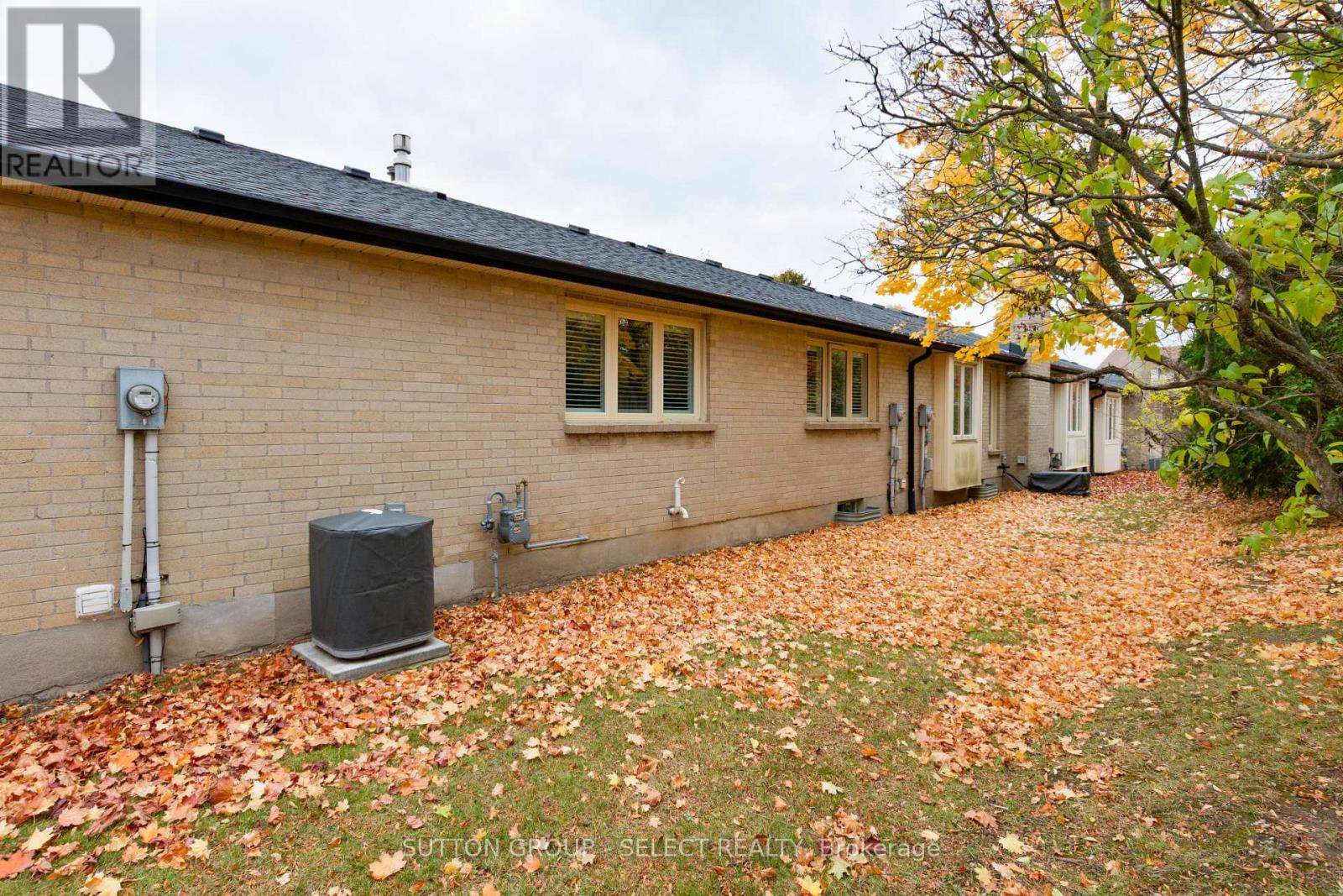 28 - 163 Pine Valley Drive, London South, Ontario  N6J 4R4 - Photo 44 - X12516114