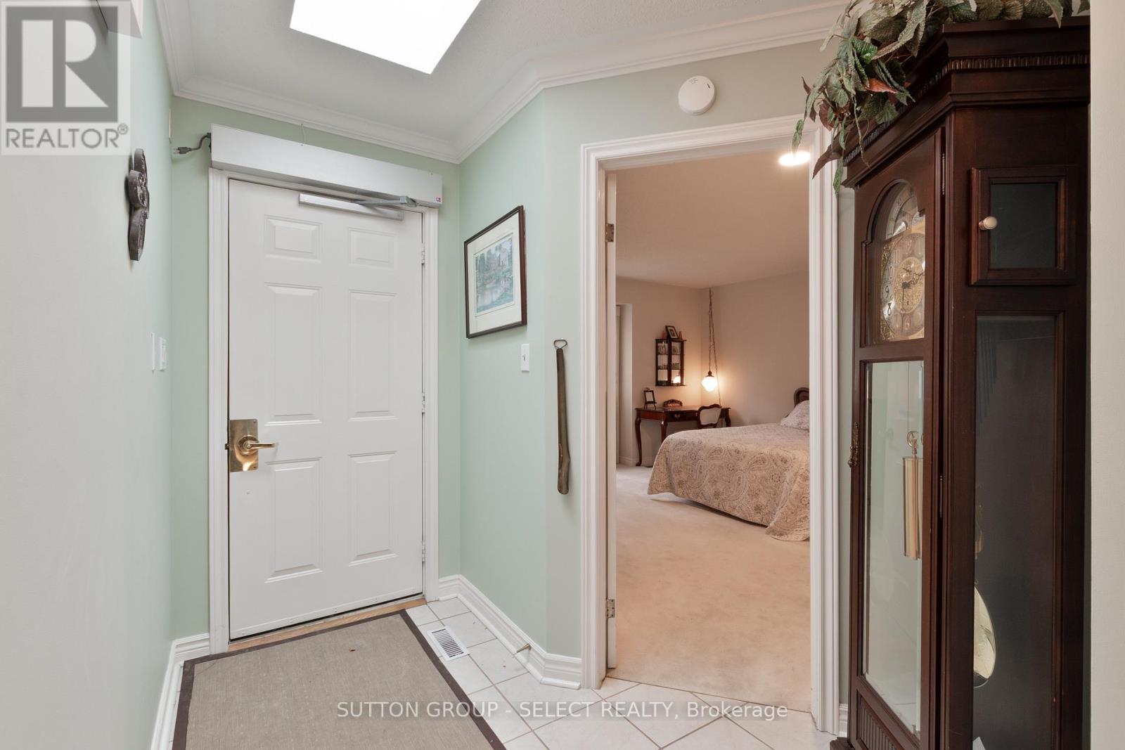 28 - 163 Pine Valley Drive, London South, Ontario  N6J 4R4 - Photo 5 - X12516114