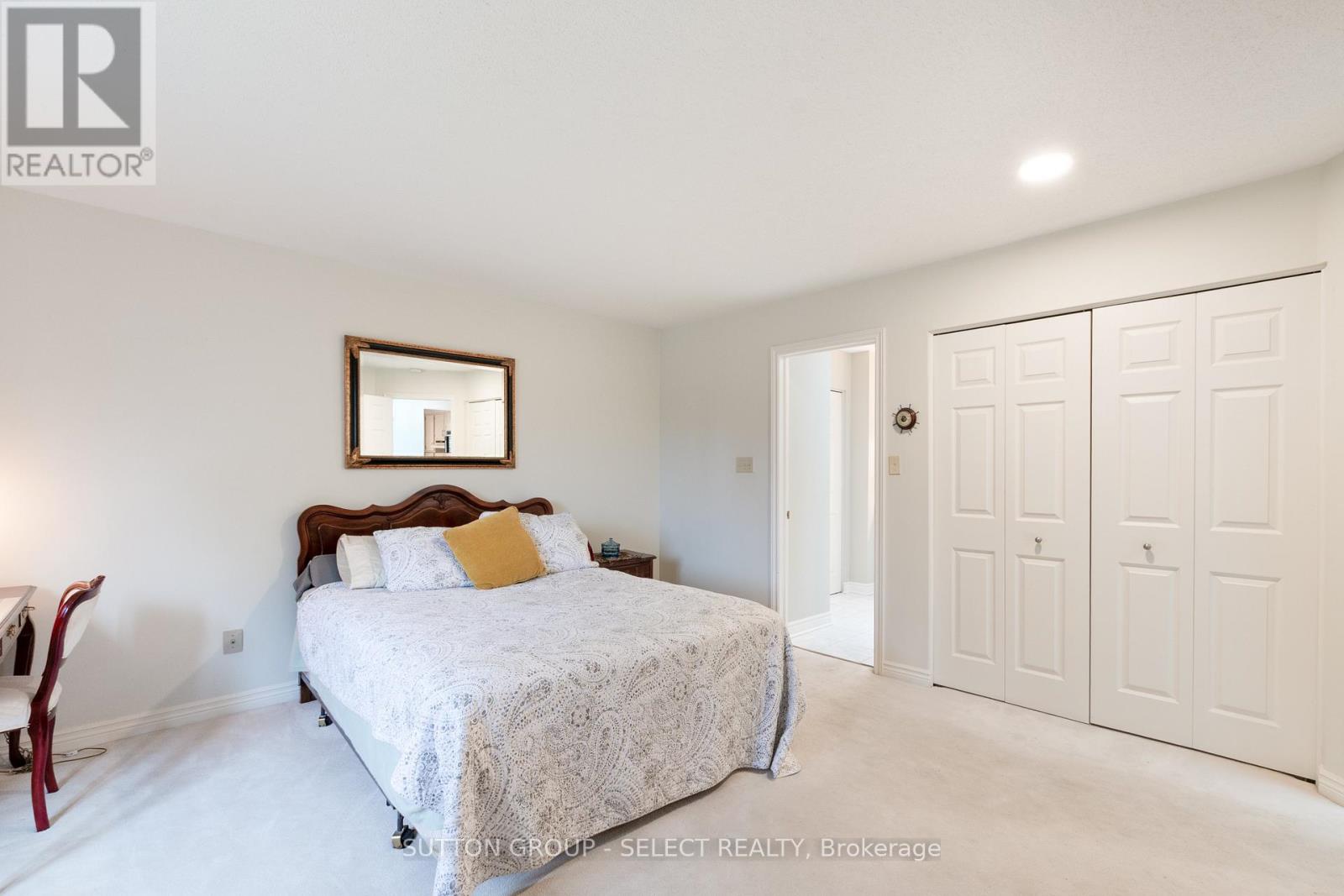 28 - 163 Pine Valley Drive, London South, Ontario  N6J 4R4 - Photo 8 - X12516114