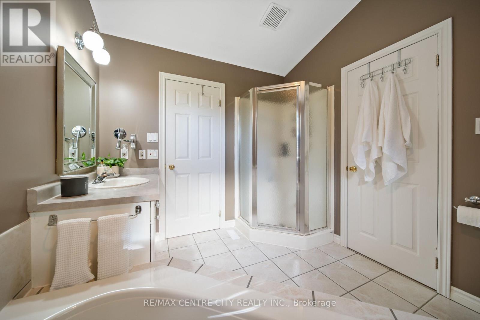 50015 John Wise Line, Malahide, Ontario  N5H 2R5 - Photo 30 - X12516128