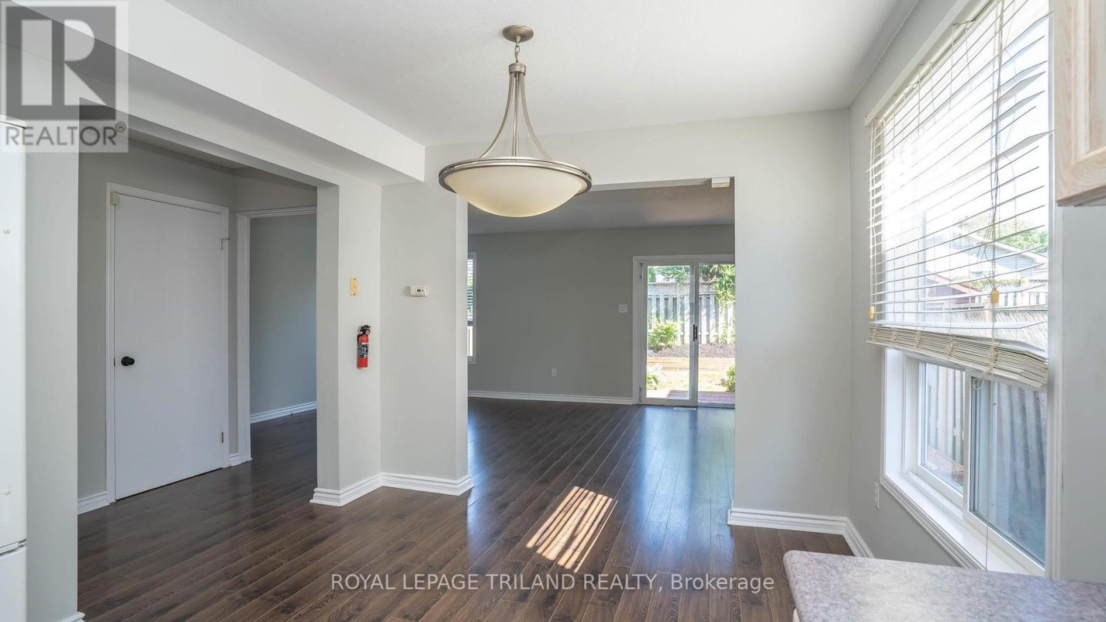 223 Simpson Crescent, London East, Ontario  N5V 5E1 - Photo 12 - X12516142