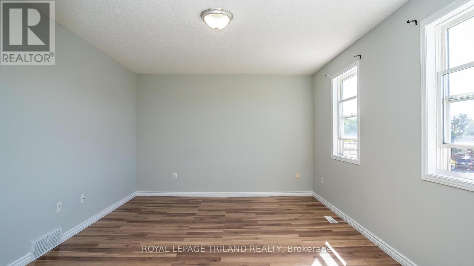 223 Simpson Crescent, London East, Ontario  N5V 5E1 - Photo 18 - X12516142