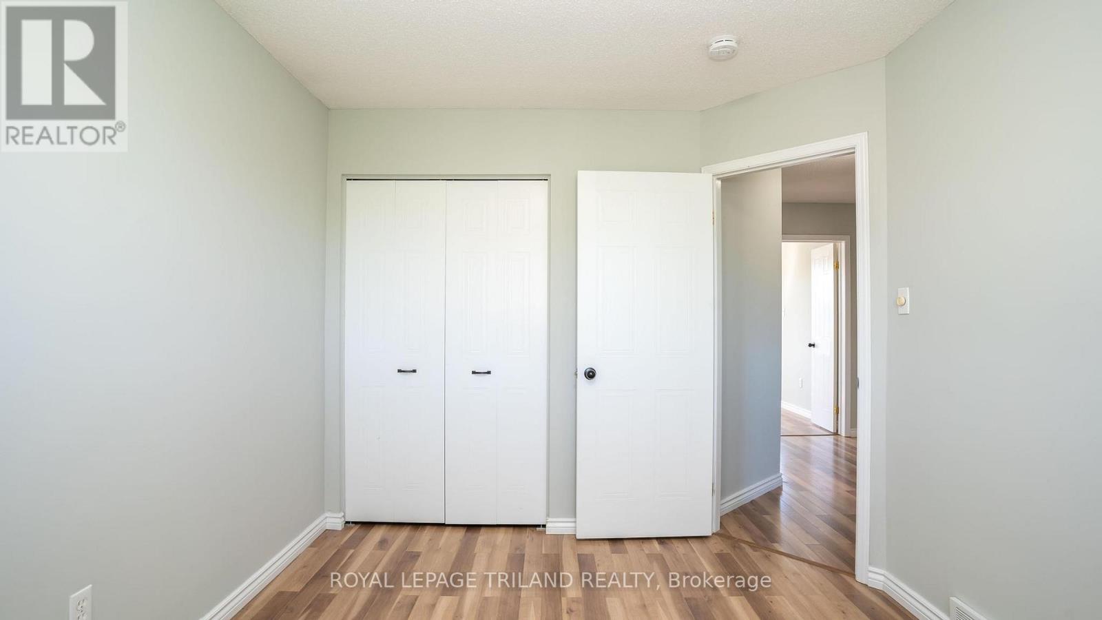 223 Simpson Crescent, London East, Ontario  N5V 5E1 - Photo 23 - X12516142