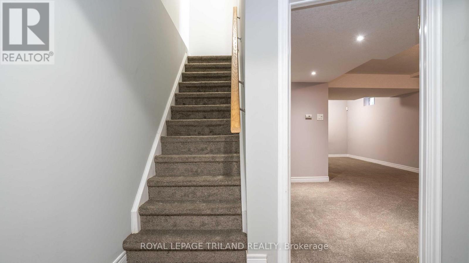 223 Simpson Crescent, London East, Ontario  N5V 5E1 - Photo 26 - X12516142