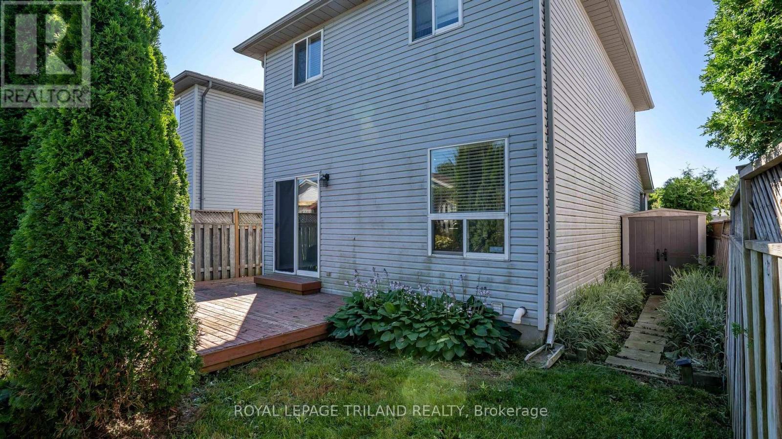 223 Simpson Crescent, London East, Ontario  N5V 5E1 - Photo 32 - X12516142