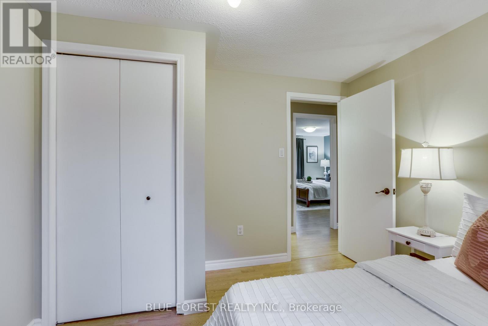 27 Loggers Grove, London East, Ontario  N5W 5Y9 - Photo 15 - X12516210