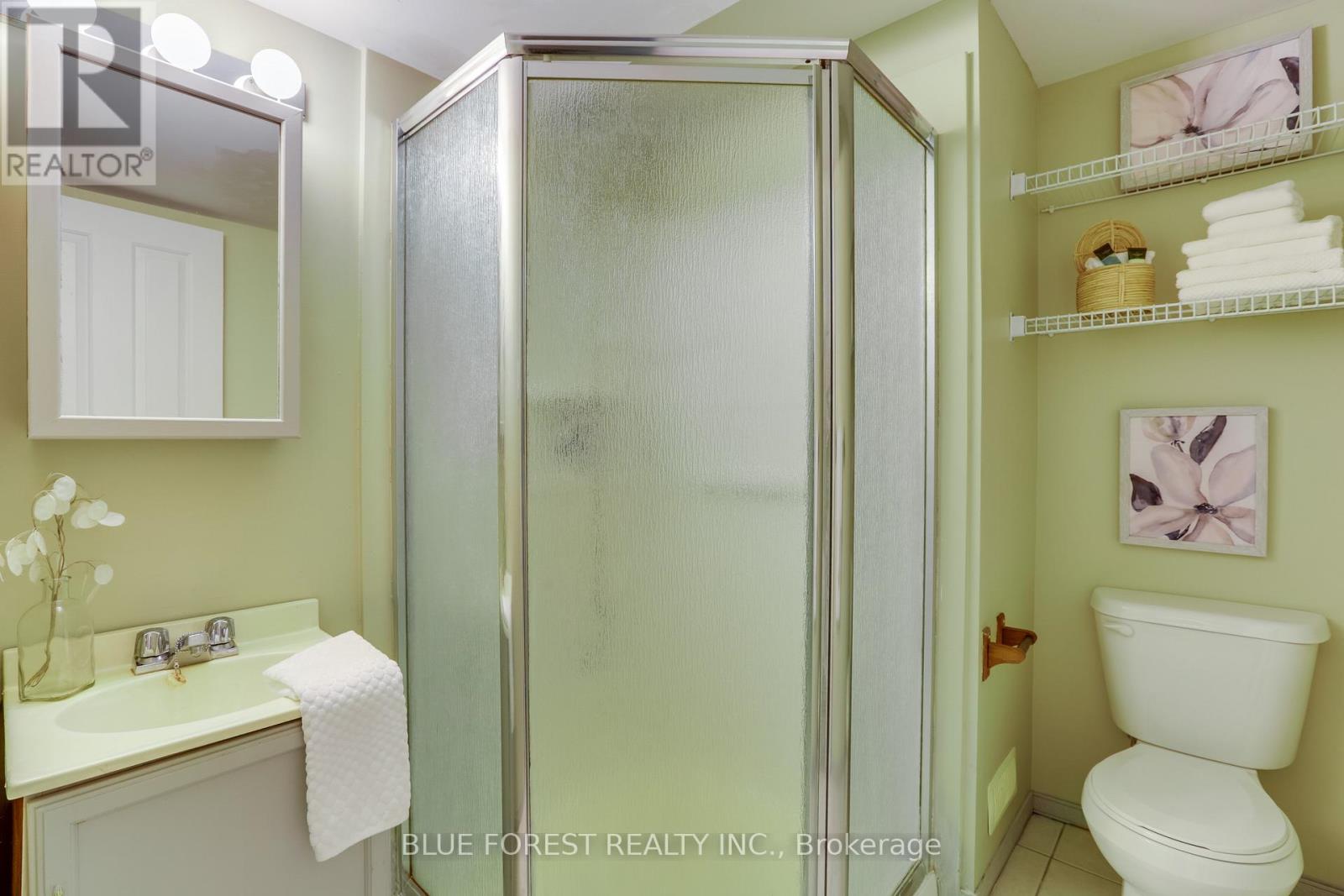 27 Loggers Grove, London East, Ontario  N5W 5Y9 - Photo 27 - X12516210