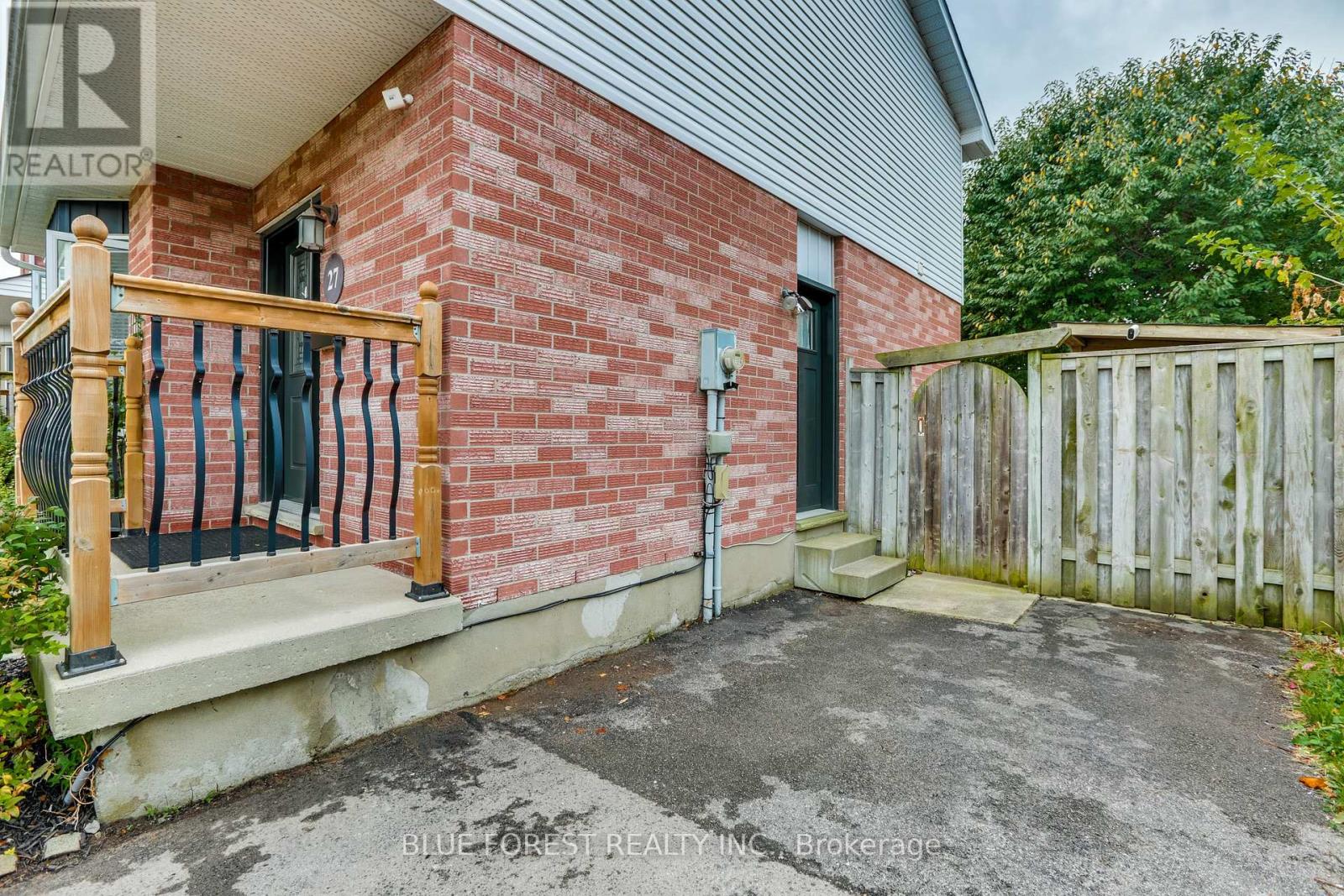 27 Loggers Grove, London East, Ontario  N5W 5Y9 - Photo 28 - X12516210