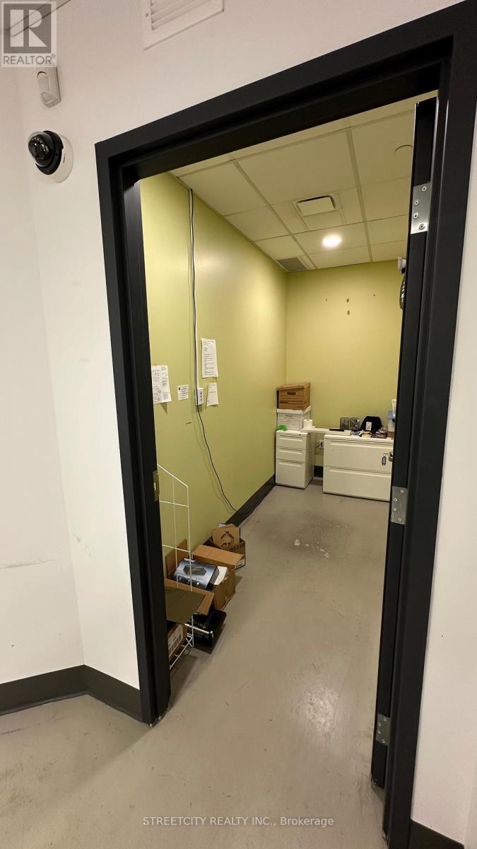 5 - 691 Richmond Street, London East (East F), Ontario  N6A 5M1 - Photo 13 - X12516310