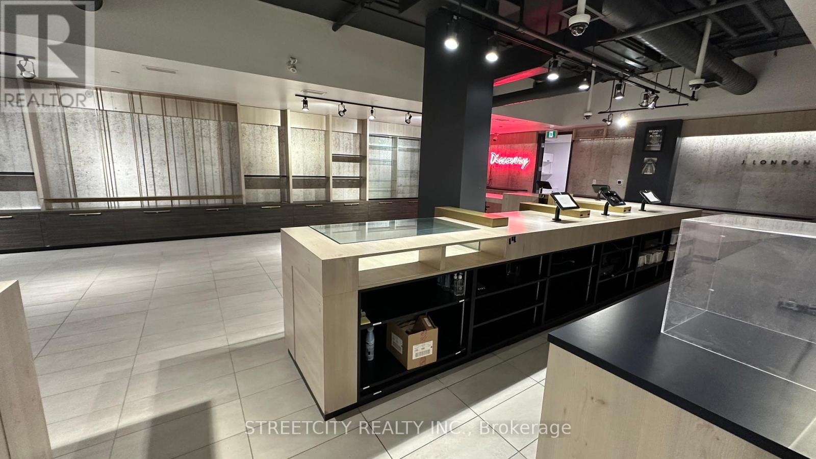 5 - 691 Richmond Street, London East (East F), Ontario  N6A 5M1 - Photo 4 - X12516310