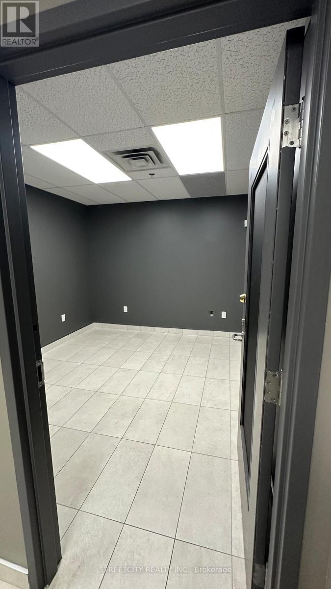 4 - 691 Richmond Street, London East (East F), Ontario  N6A 5M1 - Photo 10 - X12516316