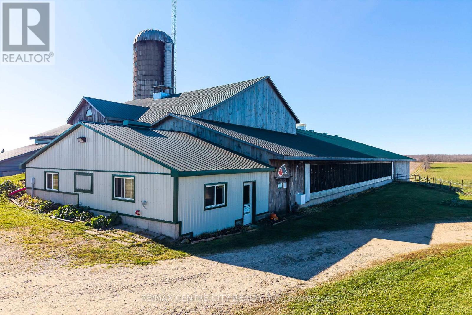 595224 4th Line, Blue Mountains, Ontario  N0H 2E0 - Photo 11 - X12516434