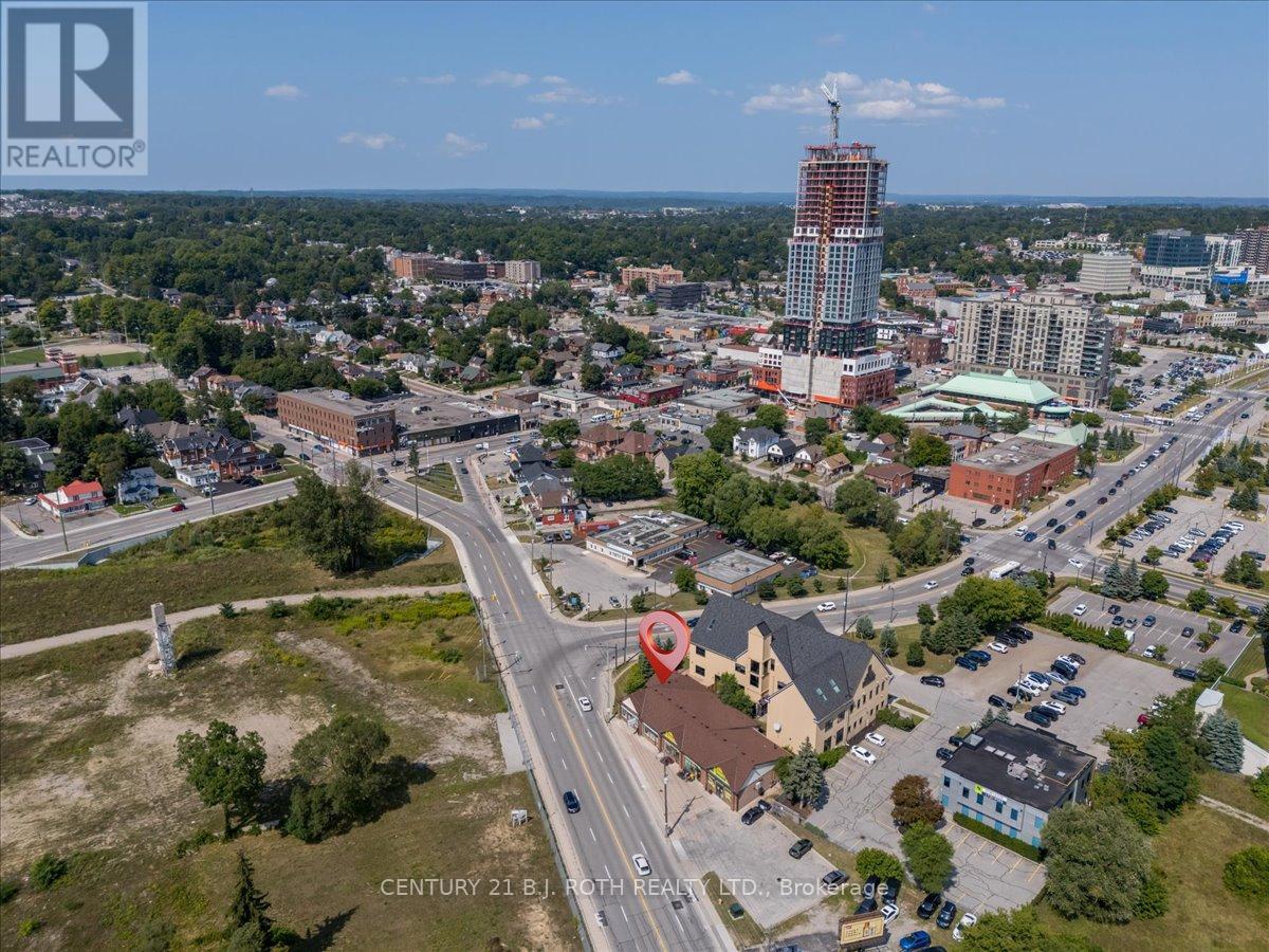 29-31 Bradford Street, Barrie (City Centre), Ontario L4N 3A7 - Photo 12 - S12515854