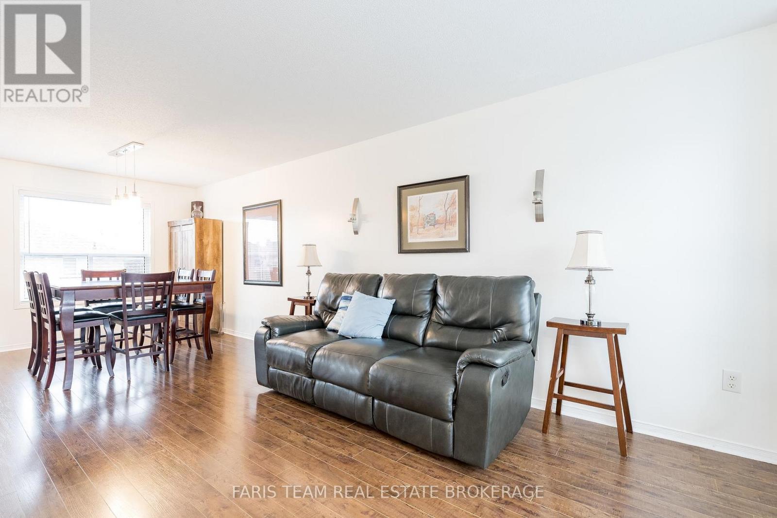 7 Round Leaf Court, Barrie (Holly), Ontario  L4N 9N3 - Photo 13 - S12515966