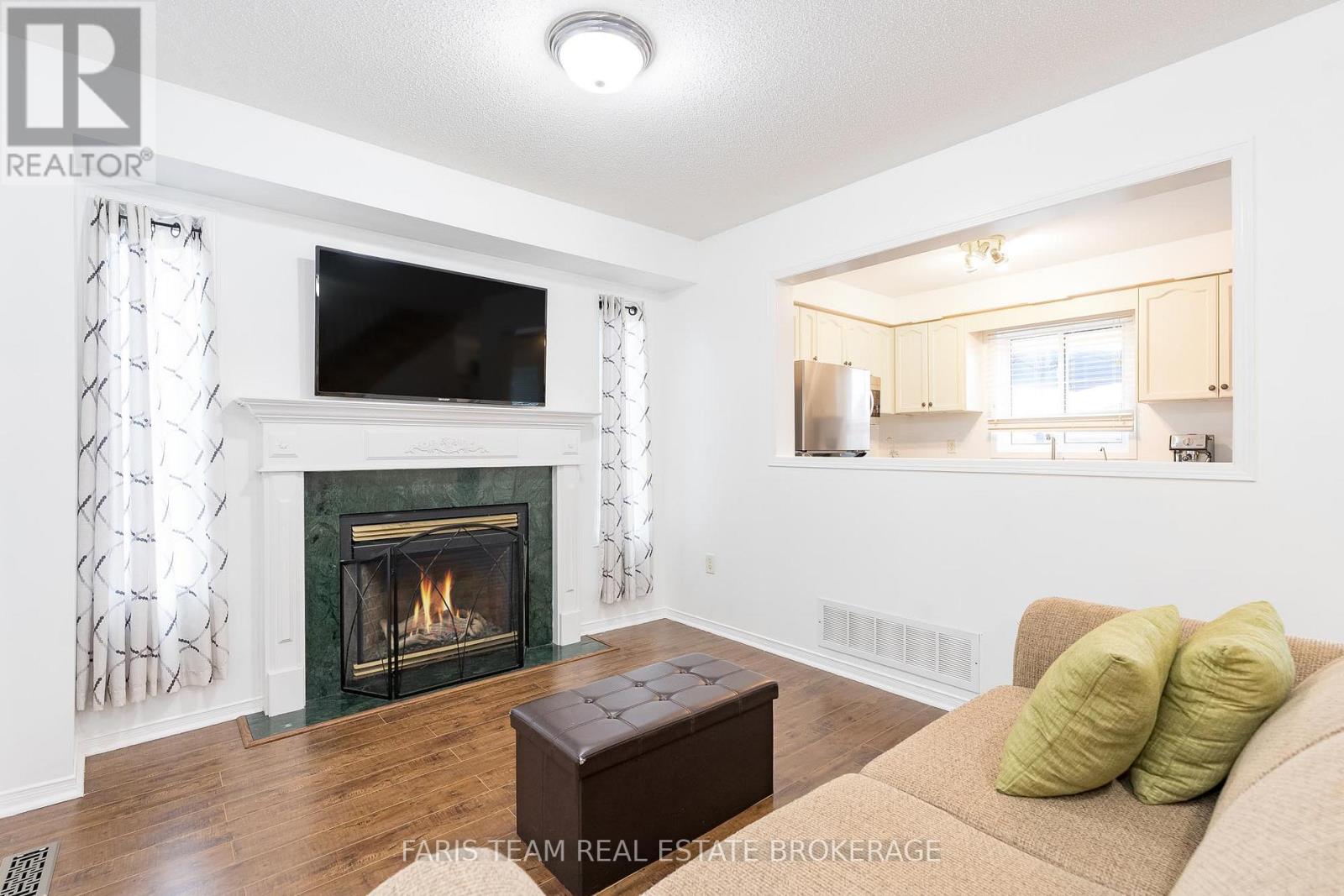 7 Round Leaf Court, Barrie (Holly), Ontario  L4N 9N3 - Photo 14 - S12515966