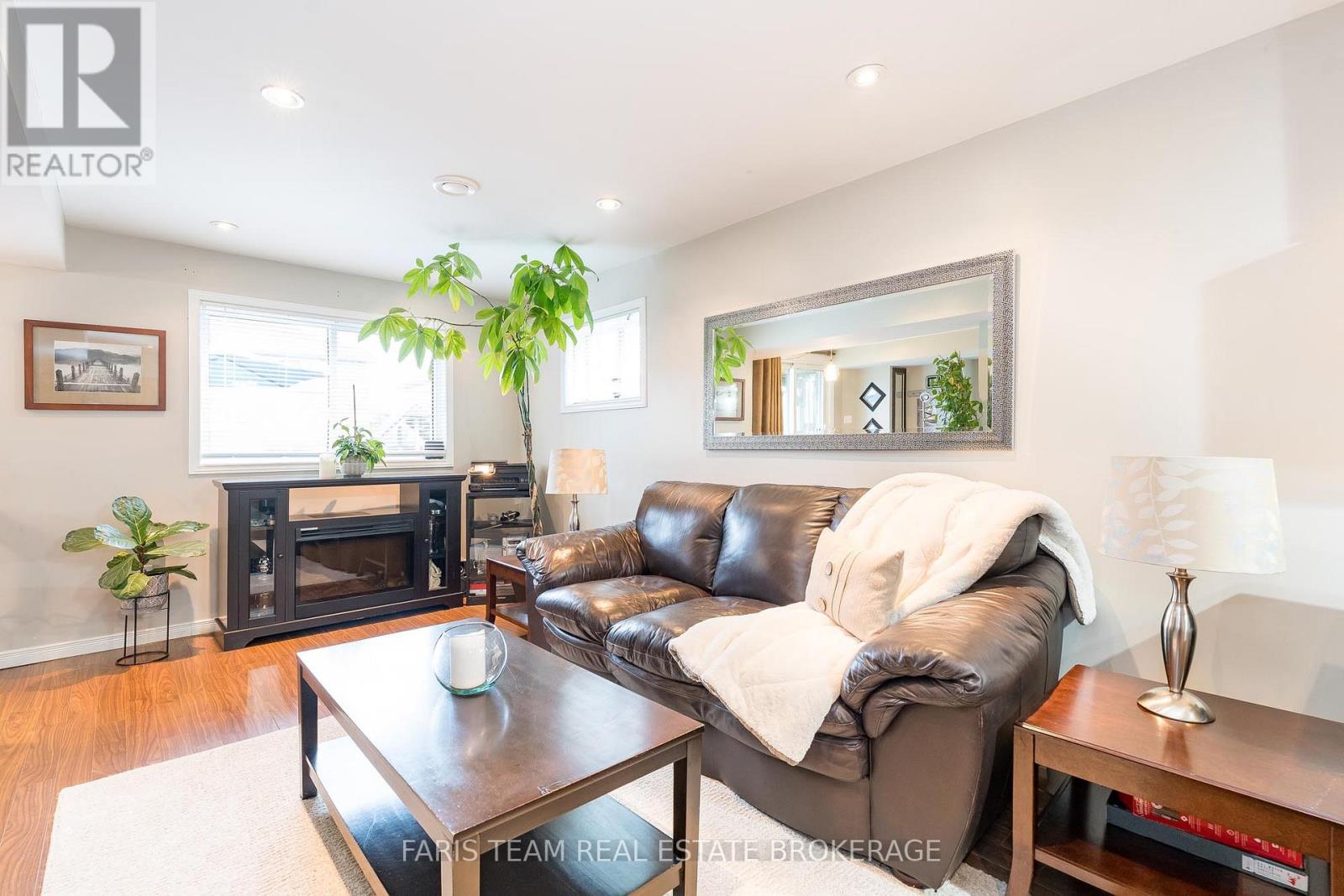 7 Round Leaf Court, Barrie (Holly), Ontario  L4N 9N3 - Photo 26 - S12515966