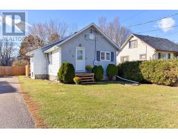 208 GOLF COURSE ROAD, Laurentian Valley, Ontario