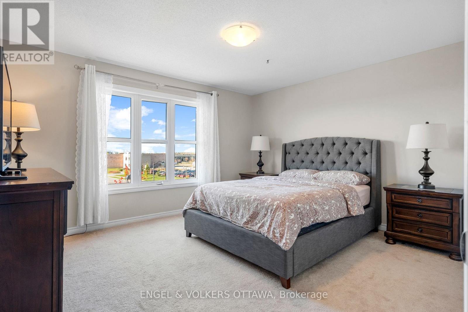 B - 743 Magnolia Street, Ottawa, Ontario K4A 1B7 - Photo 12 - X12516046