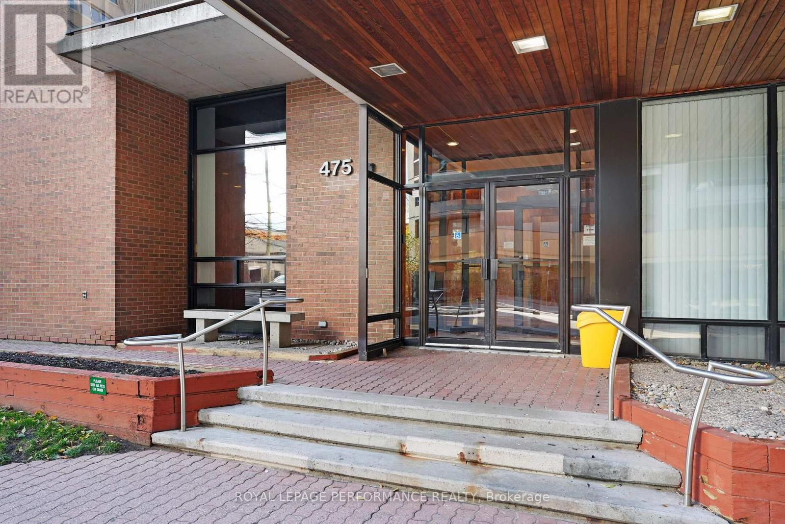 308 - 475 Laurier Avenue W, Ottawa, Ontario K1R 7X1 - Photo 2 - X12516446