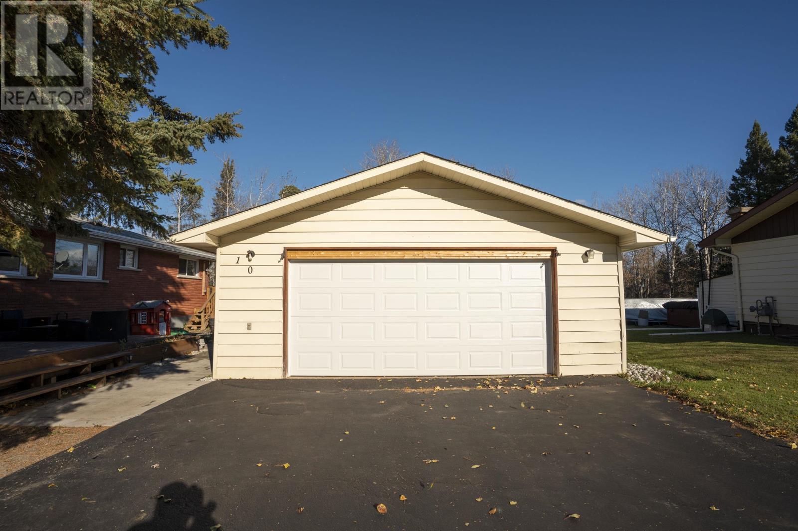 10 Dorothy St, Kakabeka Falls, Ontario  P0T 1W0 - Photo 33 - TB253415