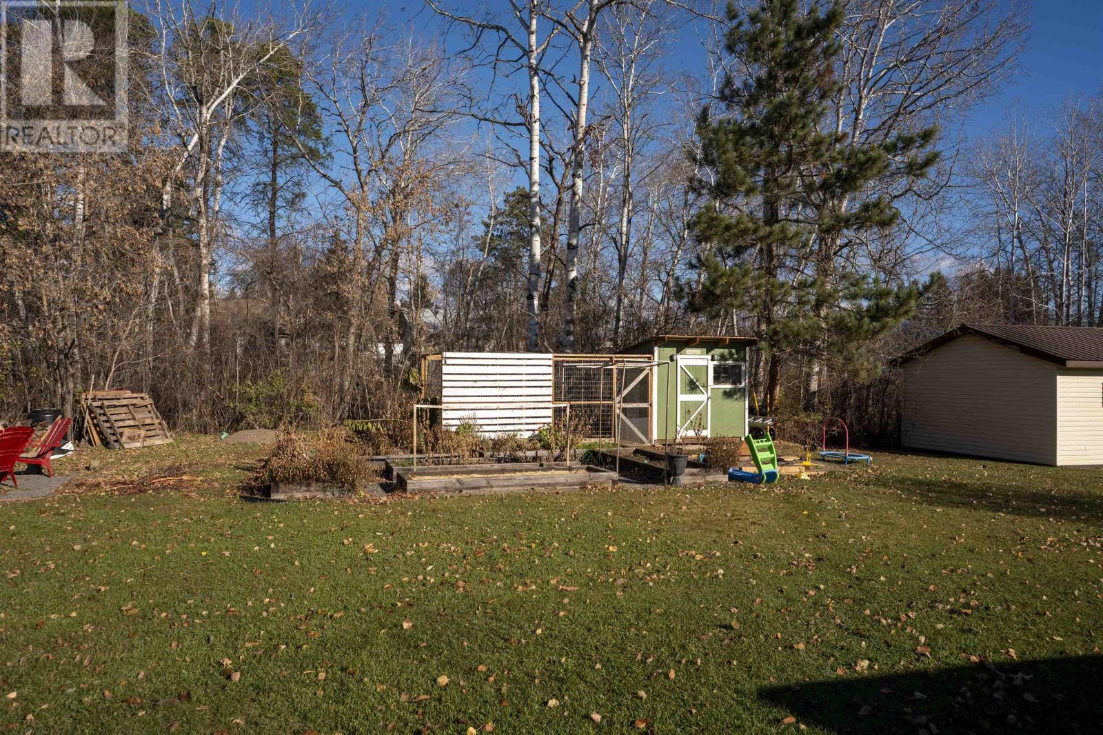 10 Dorothy St, Kakabeka Falls, Ontario  P0T 1W0 - Photo 37 - TB253415