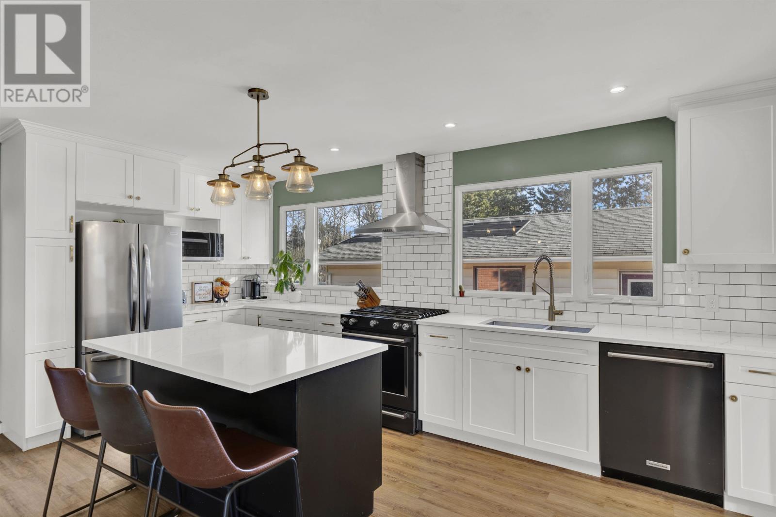 10 Dorothy St, Kakabeka Falls, Ontario  P0T 1W0 - Photo 7 - TB253415