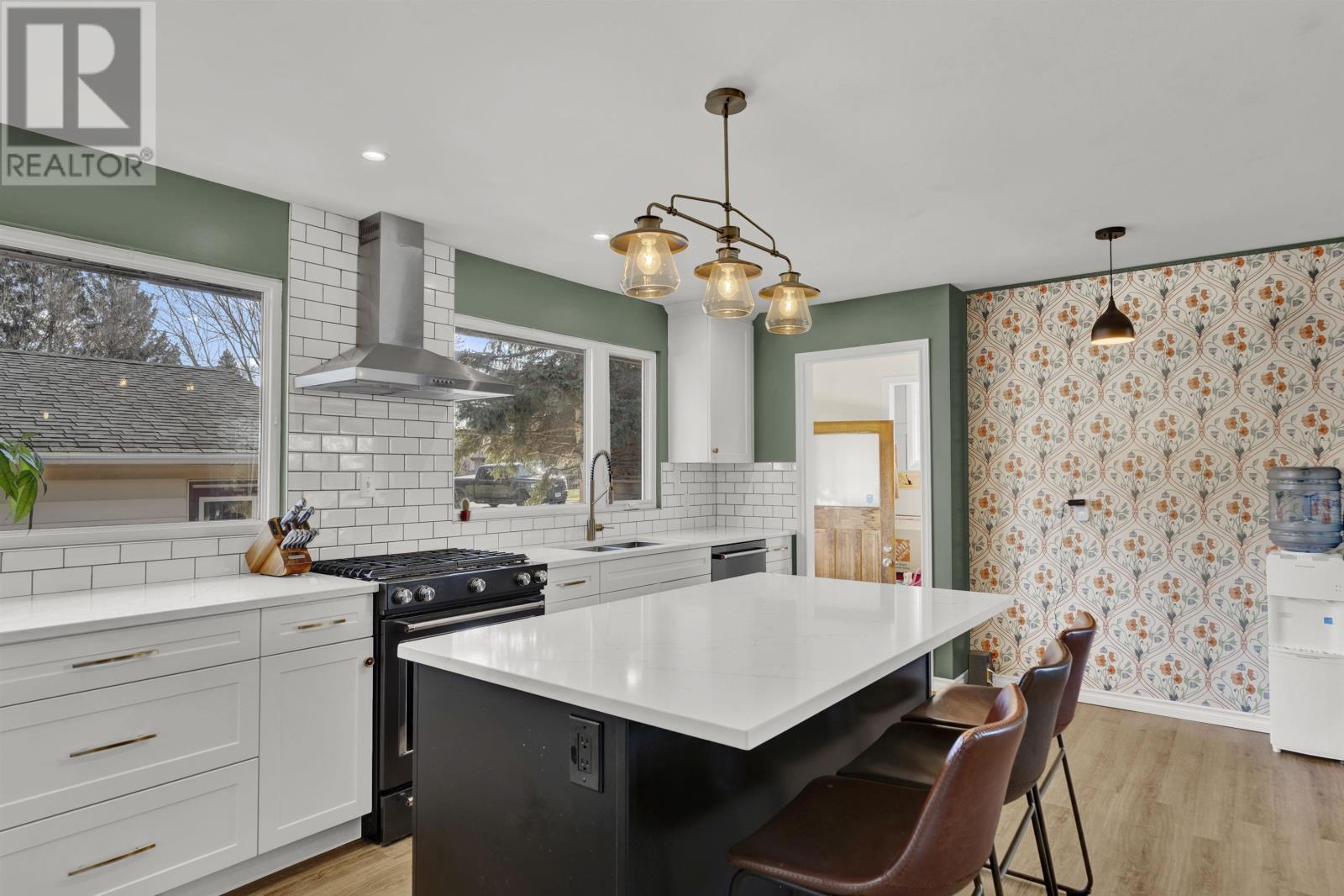 10 Dorothy St, Kakabeka Falls, Ontario  P0T 1W0 - Photo 9 - TB253415