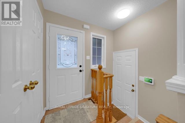 2430 Lazio Lane, Oakville, Ontario  L6M 4P4 - Photo 3 - W12515864