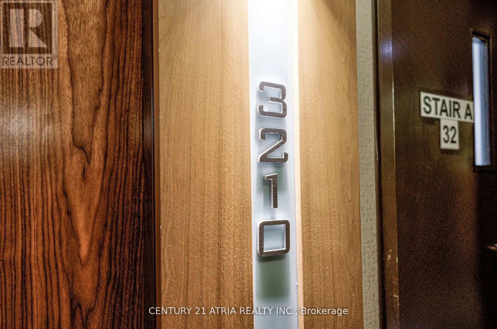 3210 - 36 Park Lawn Road, Toronto, Ontario  M8Y 3H8 - Photo 6 - W12515866