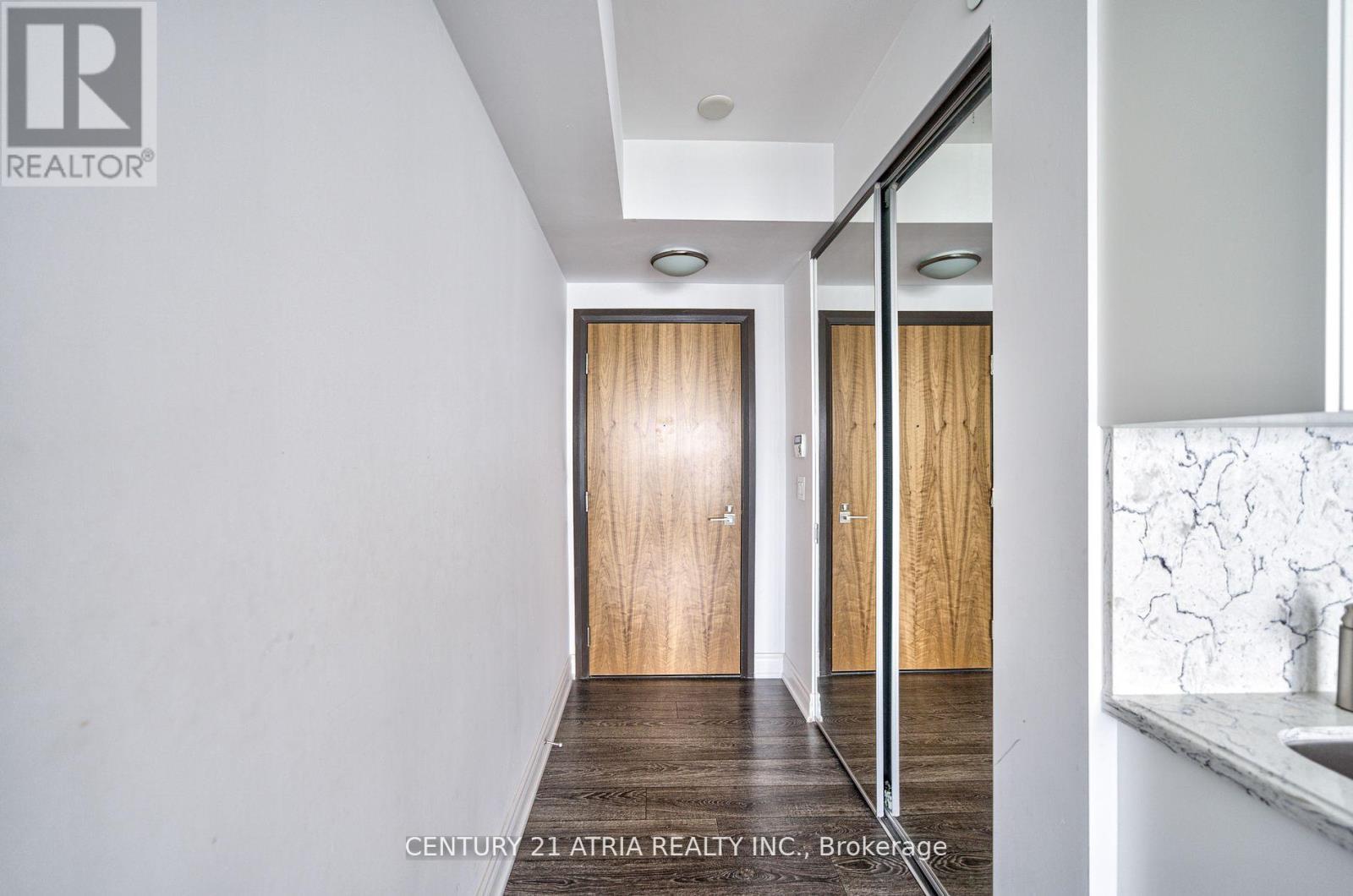 3210 - 36 Park Lawn Road, Toronto, Ontario  M8Y 3H8 - Photo 7 - W12515866