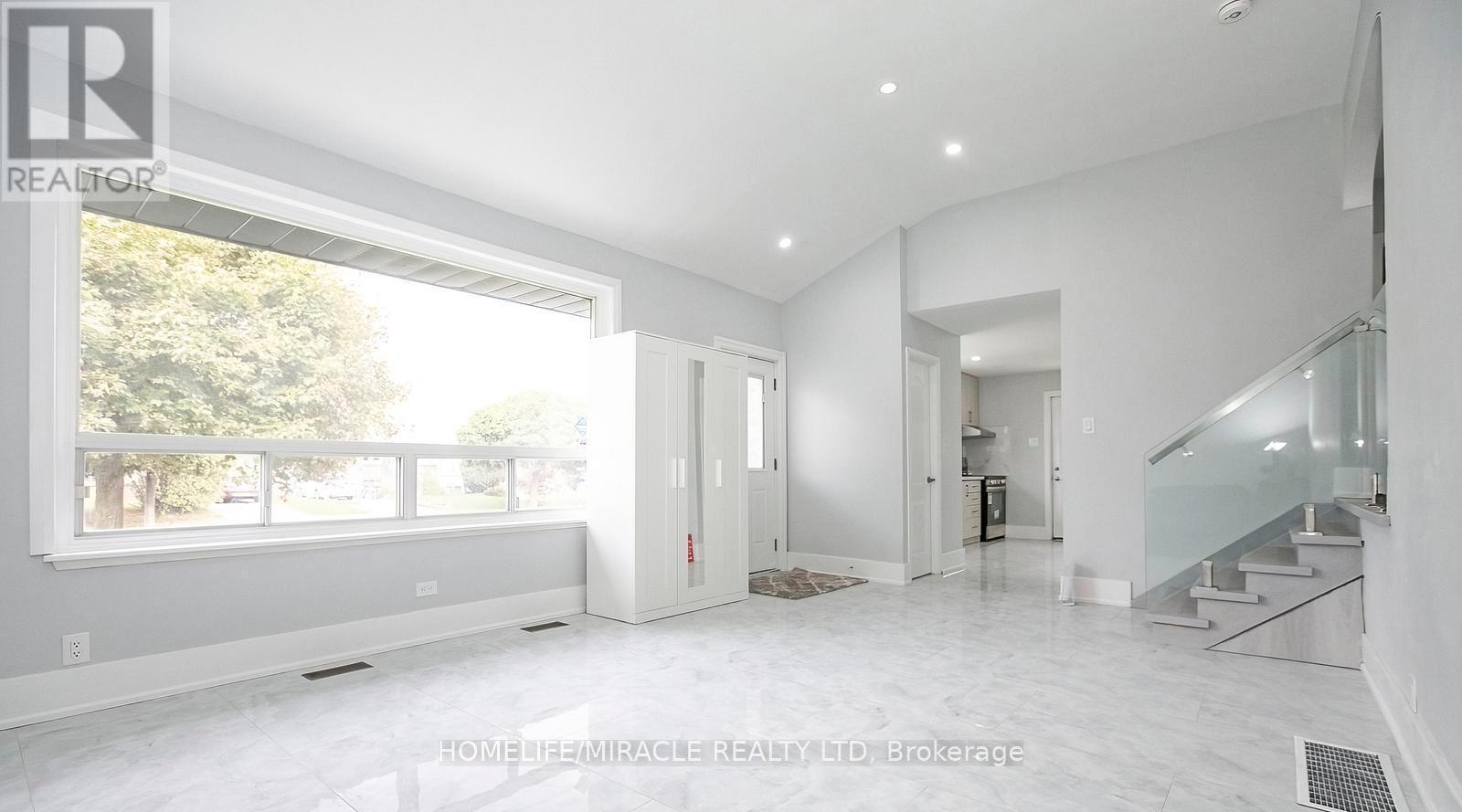 76 Raylawn Crescent, Halton Hills, Ontario  L7G 4N1 - Photo 13 - W12515896