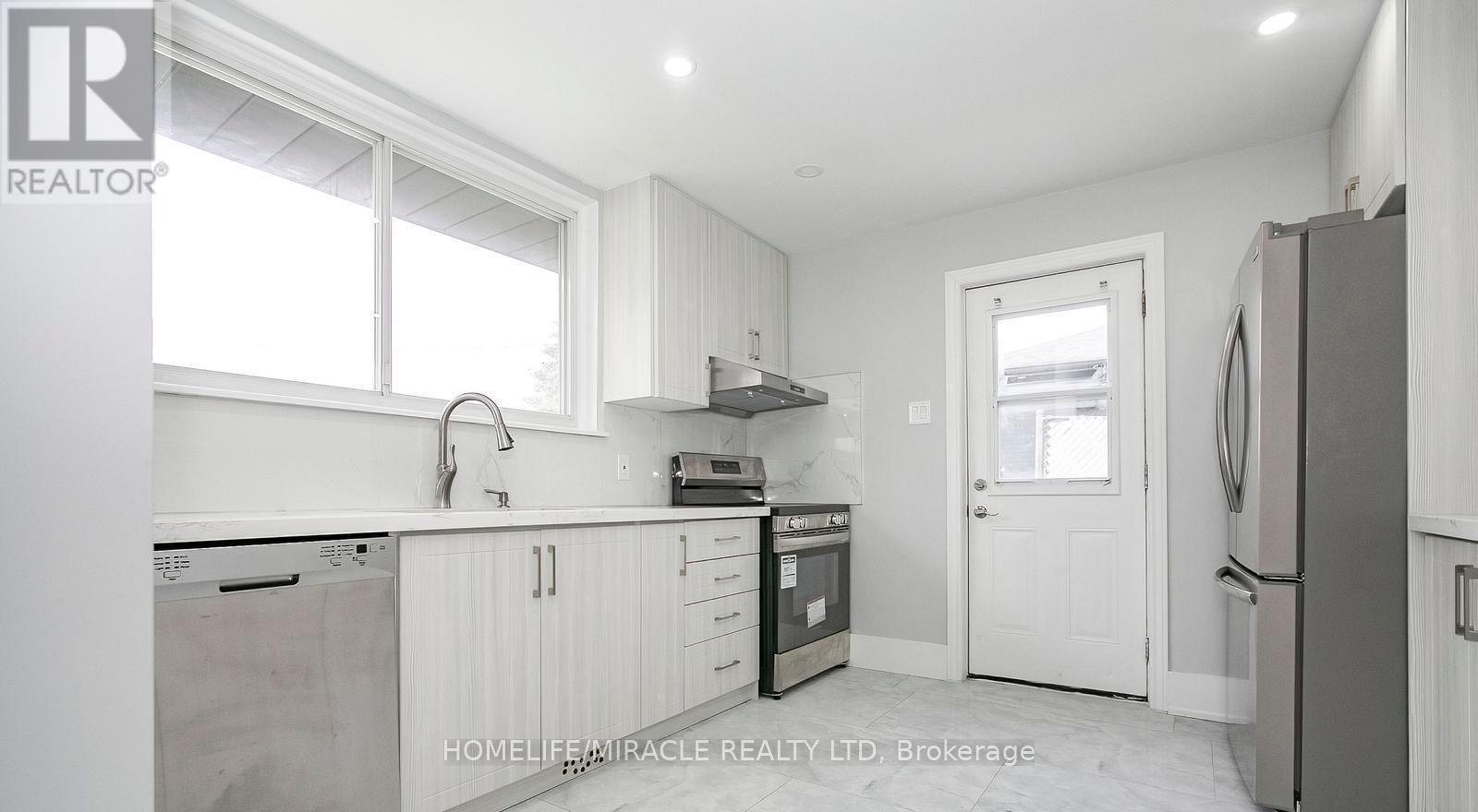 76 Raylawn Crescent, Halton Hills, Ontario  L7G 4N1 - Photo 15 - W12515896