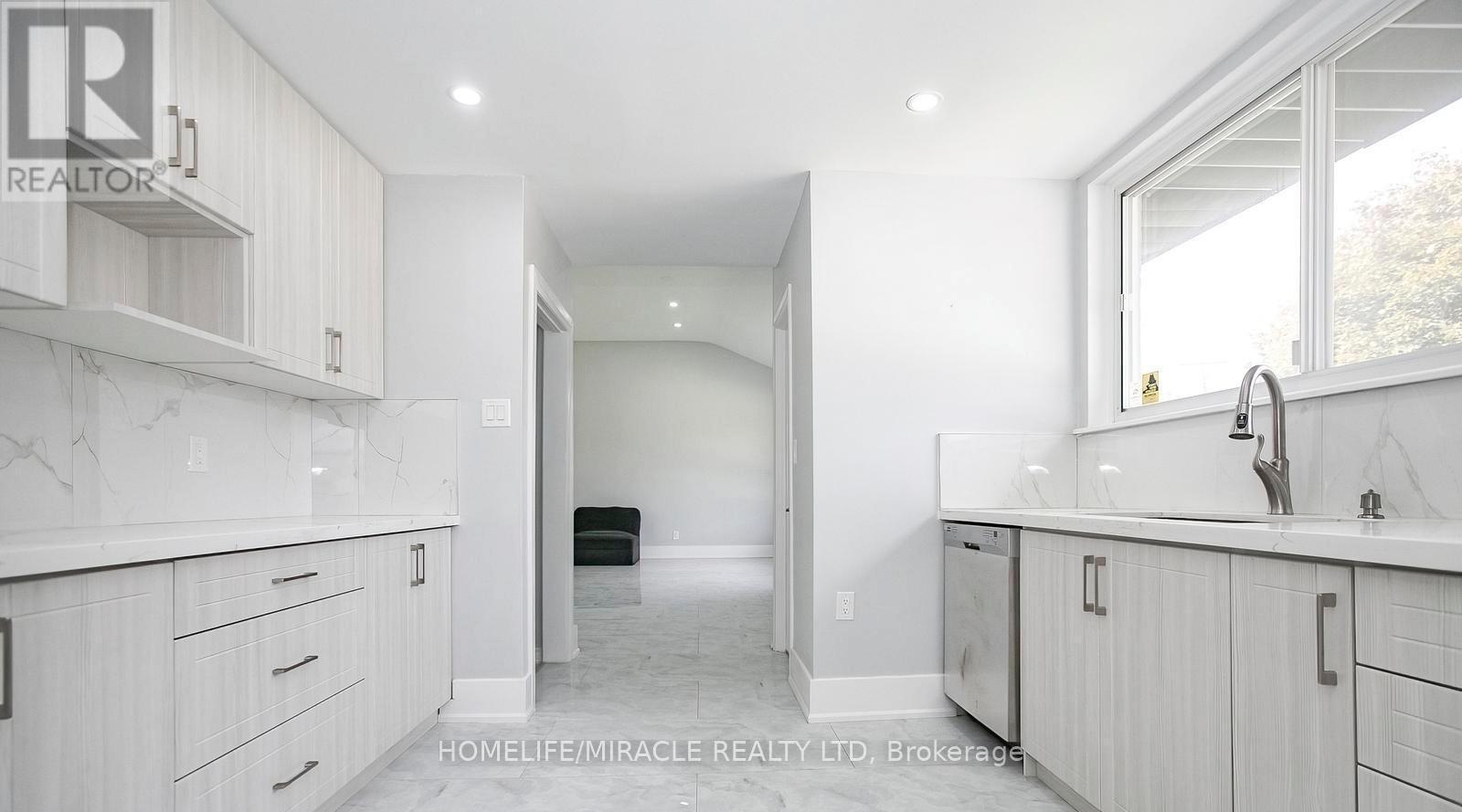 76 Raylawn Crescent, Halton Hills, Ontario  L7G 4N1 - Photo 17 - W12515896