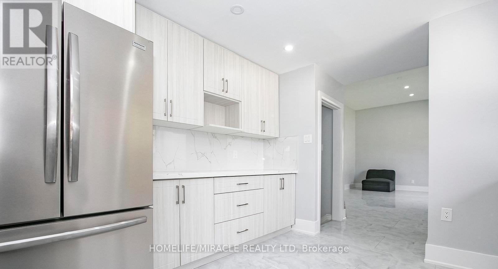 76 Raylawn Crescent, Halton Hills, Ontario  L7G 4N1 - Photo 18 - W12515896