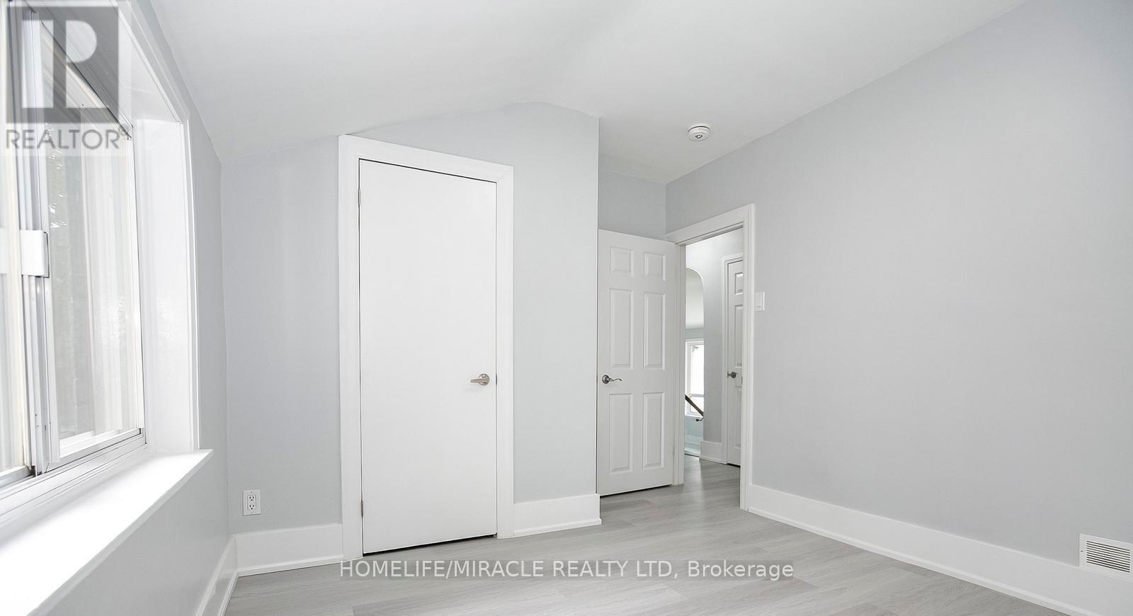 76 Raylawn Crescent, Halton Hills, Ontario  L7G 4N1 - Photo 32 - W12515896