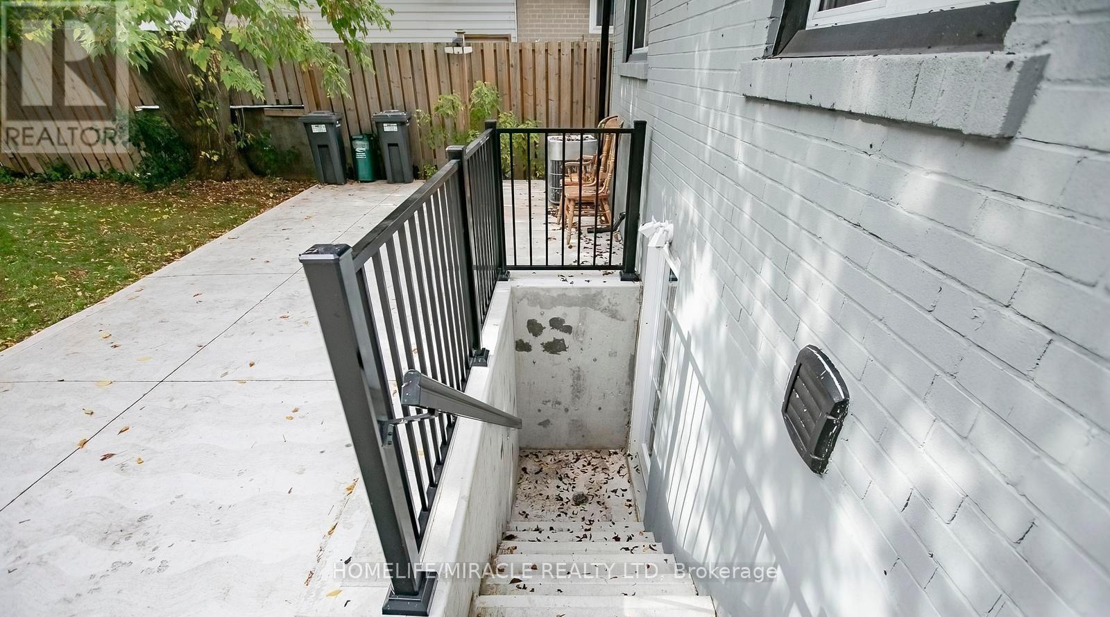 76 Raylawn Crescent, Halton Hills, Ontario  L7G 4N1 - Photo 45 - W12515896