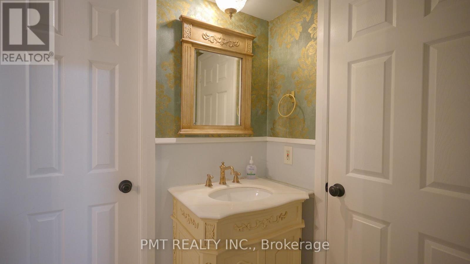 Bsmt - 83 Fairview Road W, Mississauga, Ontario  L5B 1K7 - Photo 16 - W12515912