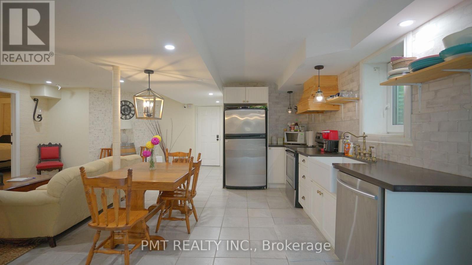 Bsmt - 83 Fairview Road W, Mississauga, Ontario  L5B 1K7 - Photo 7 - W12515912