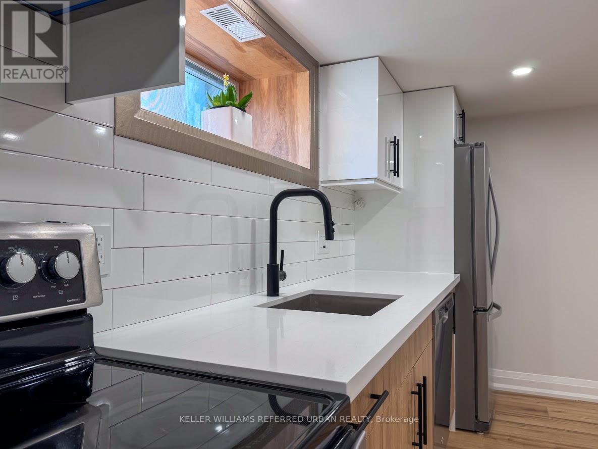 Lower - 18 Sunset Trail, Toronto, Ontario  M9M 1J5 - Photo 10 - W12515974