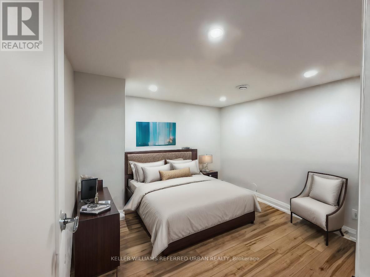 Lower - 18 Sunset Trail, Toronto, Ontario  M9M 1J5 - Photo 17 - W12515974