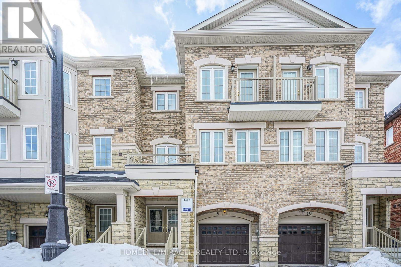 8 Hobart Gardens, Brampton, Ontario  L6Z 0B4 - Photo 2 - W12515982