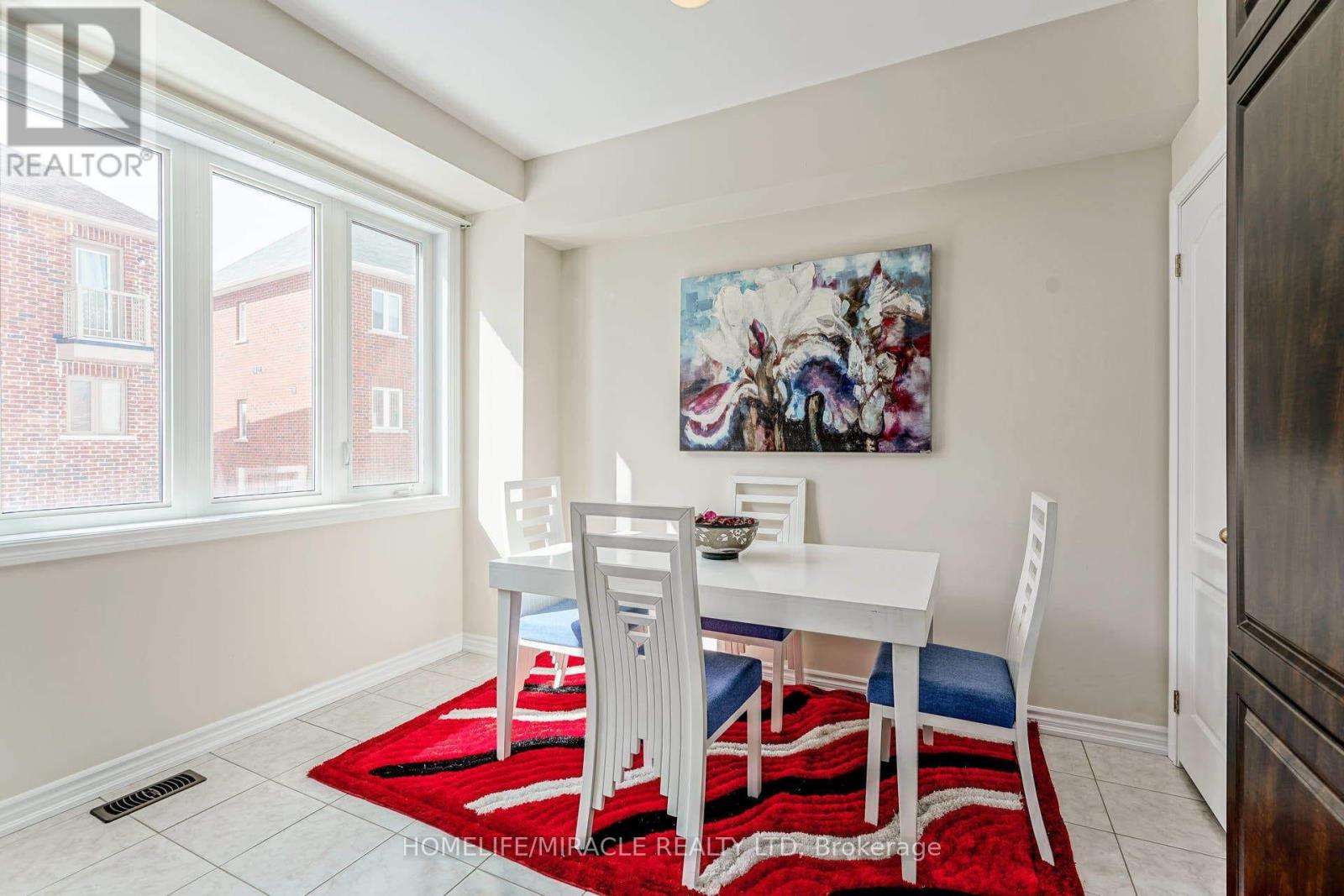 8 Hobart Gardens, Brampton, Ontario  L6Z 0B4 - Photo 8 - W12515982