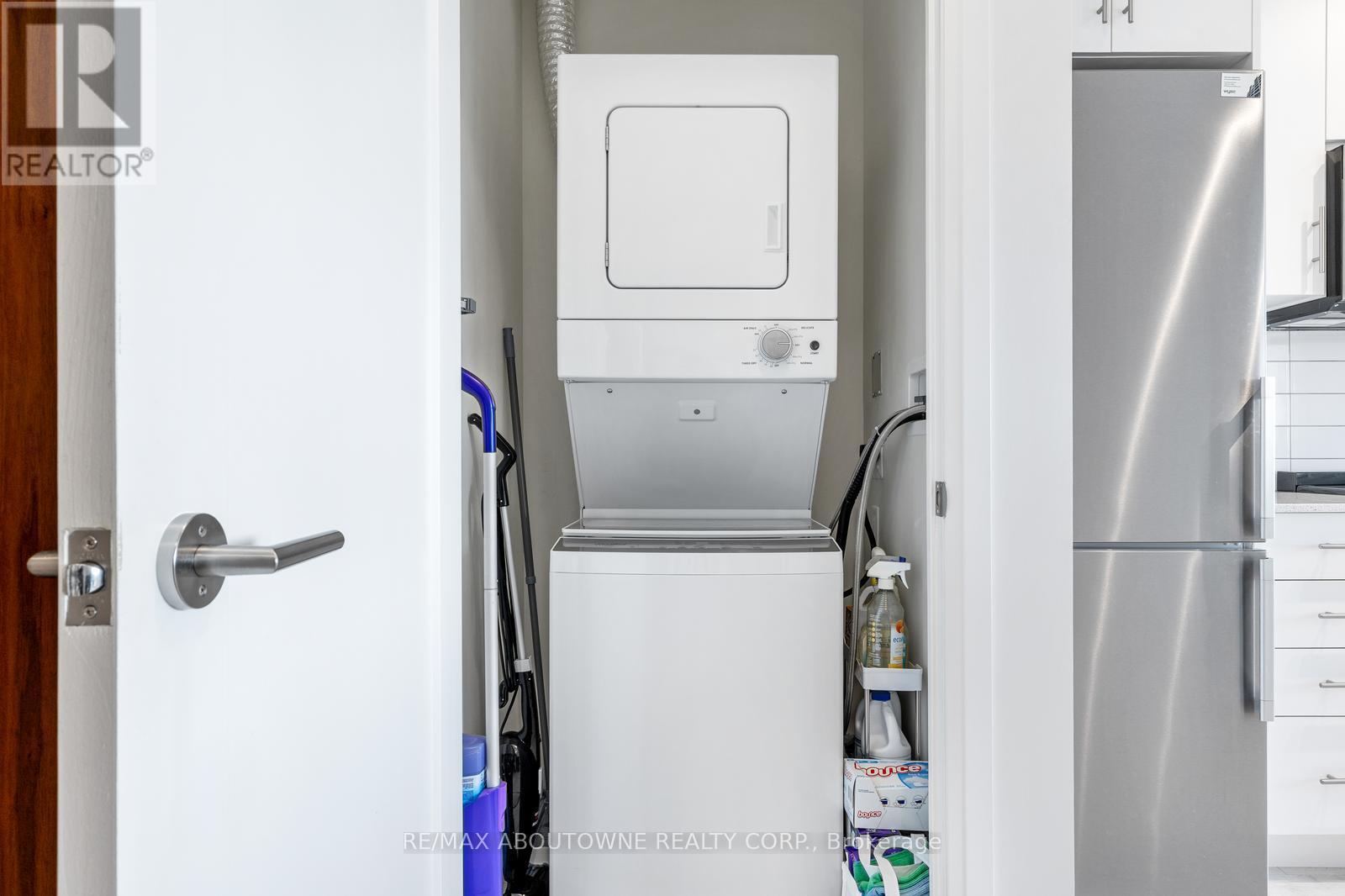 621 - 509 Dundas Street W, Oakville, Ontario  L6M 5P4 - Photo 17 - W12516022