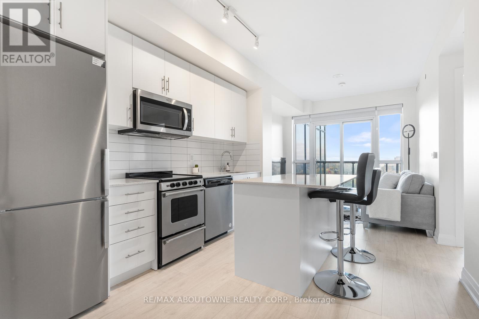 621 - 509 Dundas Street W, Oakville, Ontario  L6M 5P4 - Photo 7 - W12516022