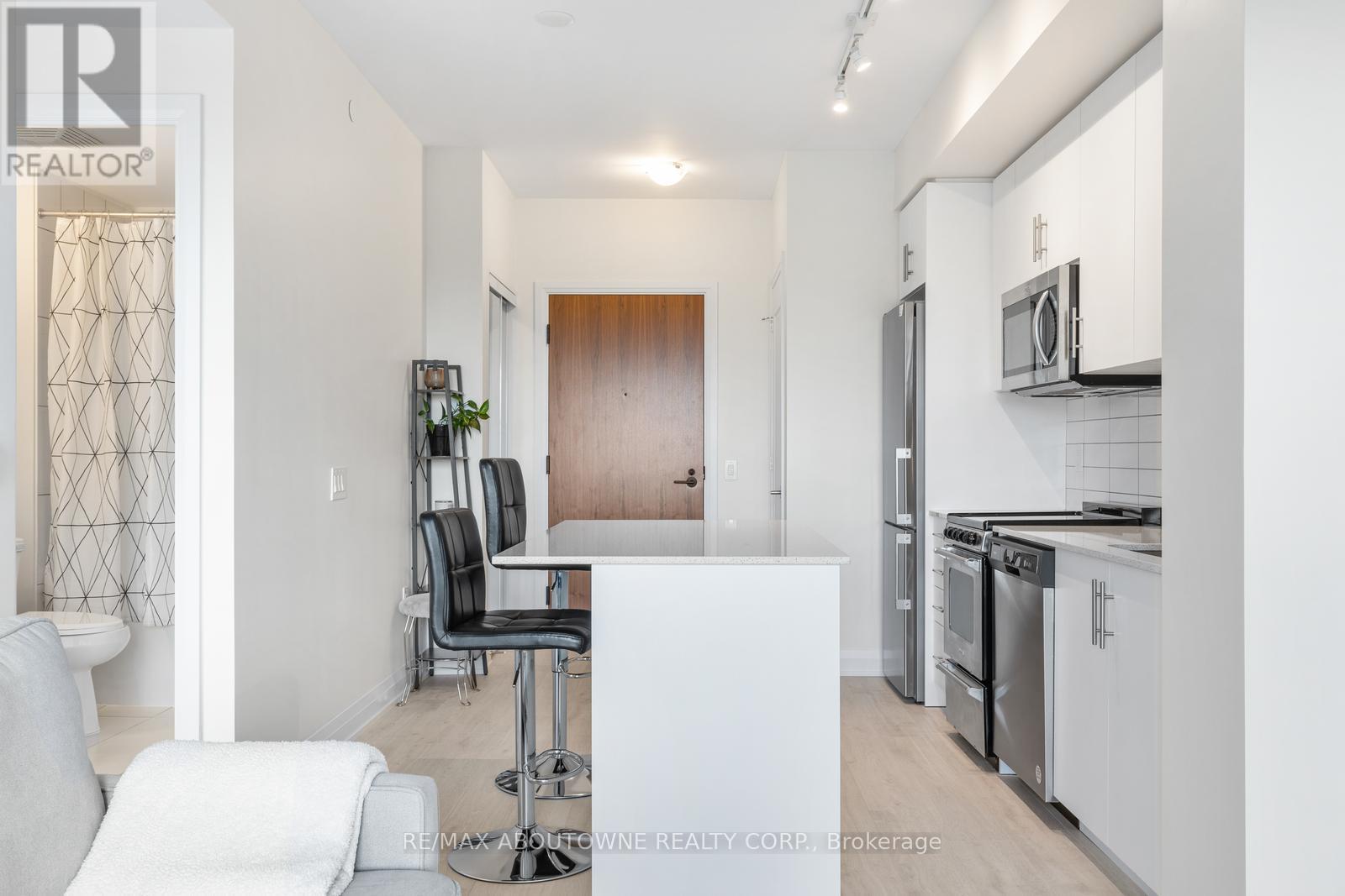 621 - 509 Dundas Street W, Oakville, Ontario  L6M 5P4 - Photo 8 - W12516022