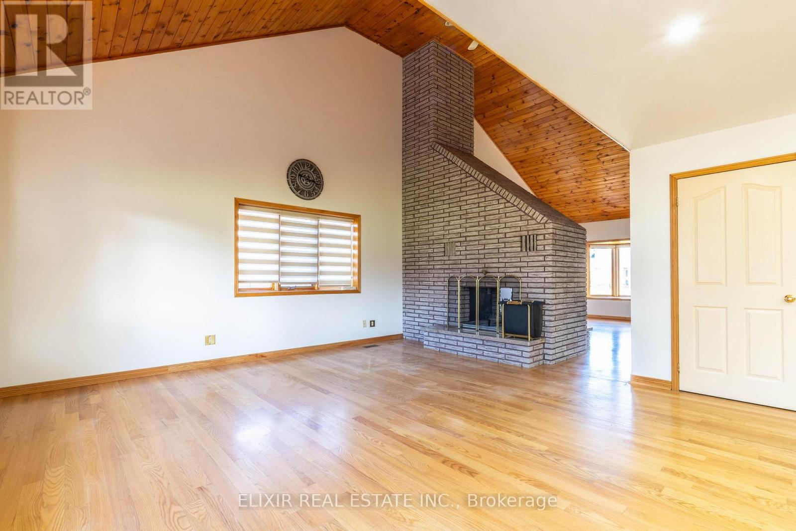 34 Brawton Drive, Caledon, Ontario  L7E 0E1 - Photo 10 - W12516026