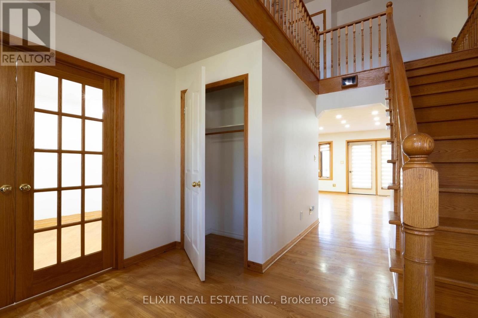 34 Brawton Drive, Caledon, Ontario  L7E 0E1 - Photo 6 - W12516026